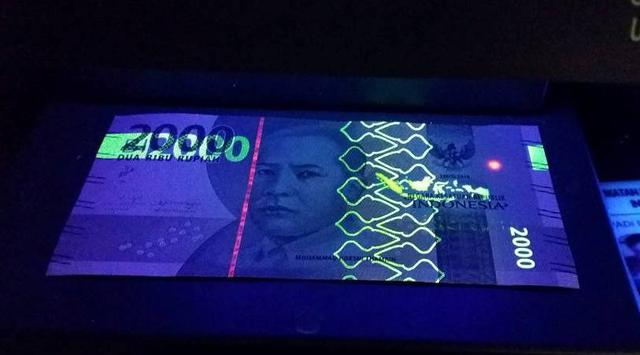 Wow Kerennya Uang Rupiah Baru Di Bawah Sinar Ultraviolet