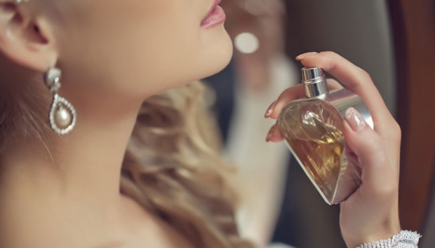 Memahami Lebih Jauh Tentang Alergi Parfum 