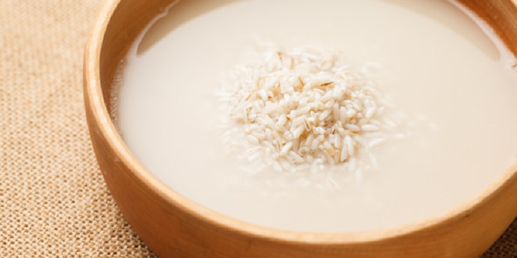 4 Kandungan super dalam air beras, tak kalah ampuh dari serum mahal