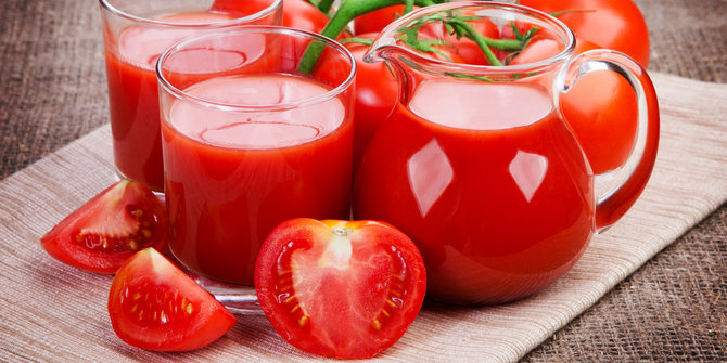 Campuran tomat dan mentimun, jus alami untuk turunkan berat badan