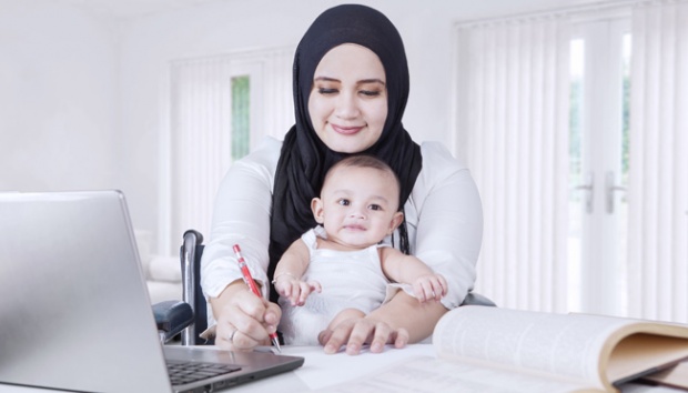  Saran Pakar buat Wanita Karier agar Dekat dengan Anak 