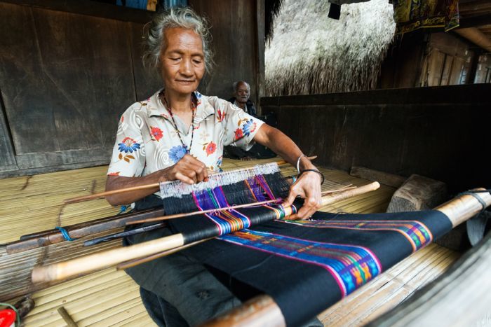 Tenun Ende motif dan mitos yang nyaris punah 