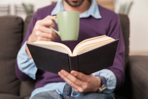9 Manfaat Membaca Buku yang Bikin Cerdas