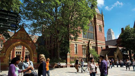 Ingin Kuliah di Inggris? Coba Beasiswa S2 di University of Leeds, UK