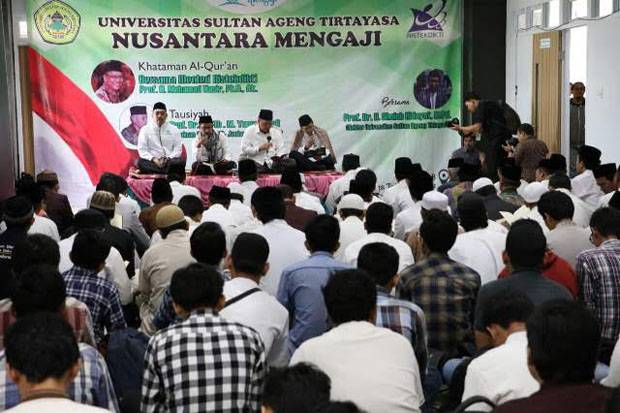 Menristekdikti Ajak Mahasiswa Matangkan Mental dengan Mengaji Sucipto