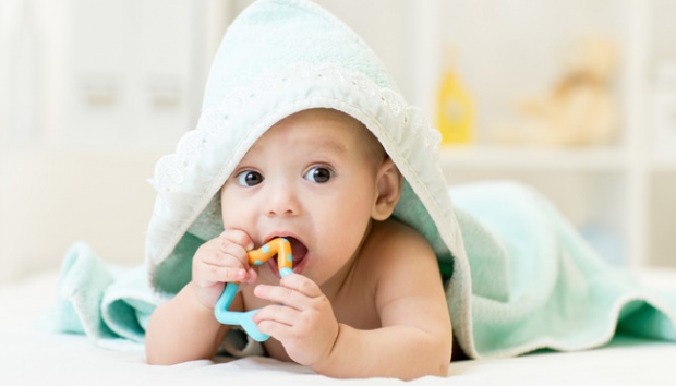  Mengapa Bayi Tak Boleh Minum Air Putih? 