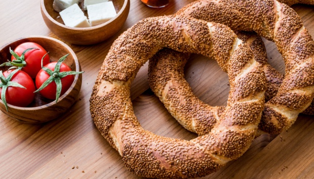  Gurihnya Simit, Roti Bagel dari Turki 