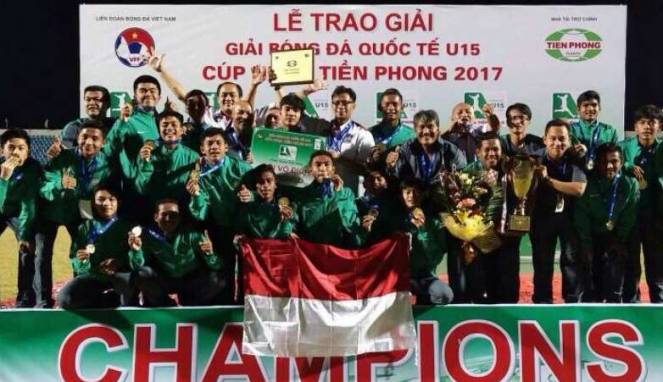 Timnas Indonesia U-16 Juara Tien Phong Plastic Cup 2017