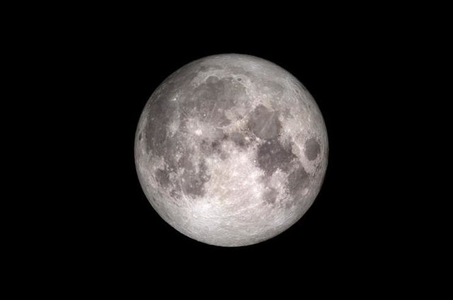Di Masa Depan, Astronaut Mungkin Bisa Mengekstrak Air dari Batuan Bulan
