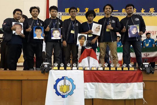 TIM Robot Kembali Harumkan Bangsa Indonesia di Kancah Dunia