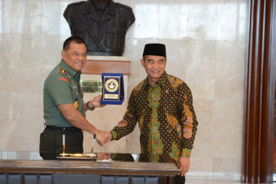 Mendikbud dan Panglima TNI Tanda Tangani Nota Kesepahaman Kerja Sama Pendidikan dan Kebudayaan