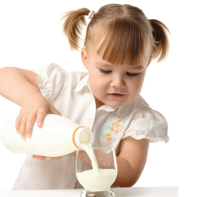 Ternyata, Terlalu Banyak Minum Susu Cokelat Tak Bagus Bagi Anak