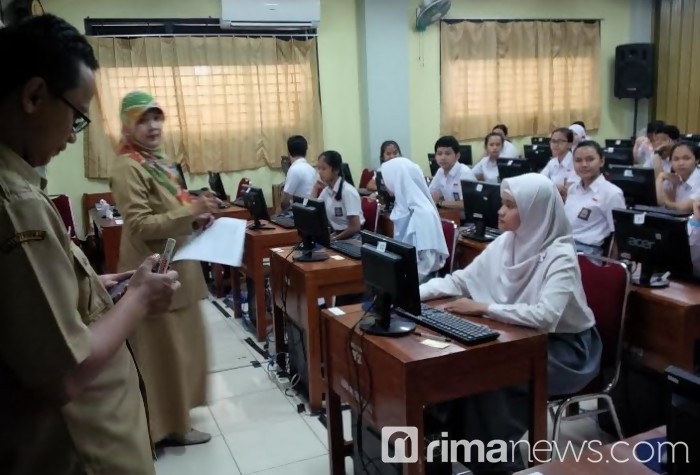 Terungkap! 4 Sebab Gaji Guru Indonesia Selalu Rendah