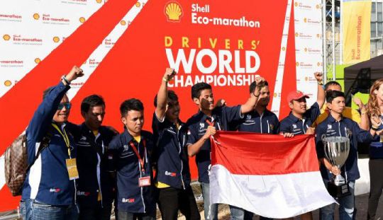 Mobil Buatan Mahasiswa ITS Surabaya Menangi Kontes Dunia