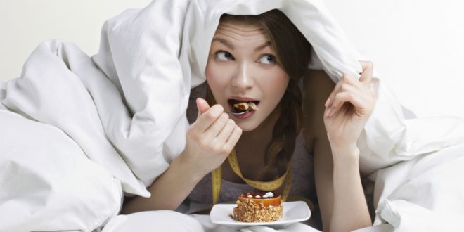 9 Tips Agar Makan Malam Tidak Jadi Lemak, (Yang Nomer 7 Sulit Dilakukan)