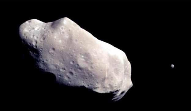 Bumi Dilewati Asteroid Tiga Kali Lebih Tinggi dari Monas
