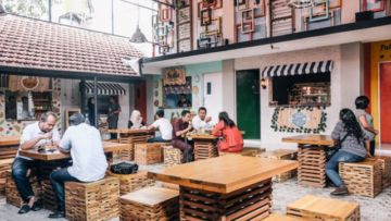 Perut Kenyang dan Stok Foto Banyak, 5 Tempat Makan Hits di Surabaya Ini Wajib Didatangi!