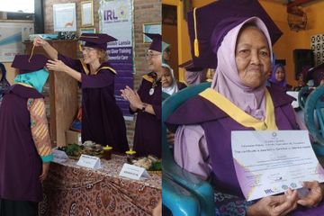 Senyum Bahagia Sogirah, Wisudawati Berumur 74 Tahun Asal Yogyakarta yang Akhirnya Lulus Sekolah