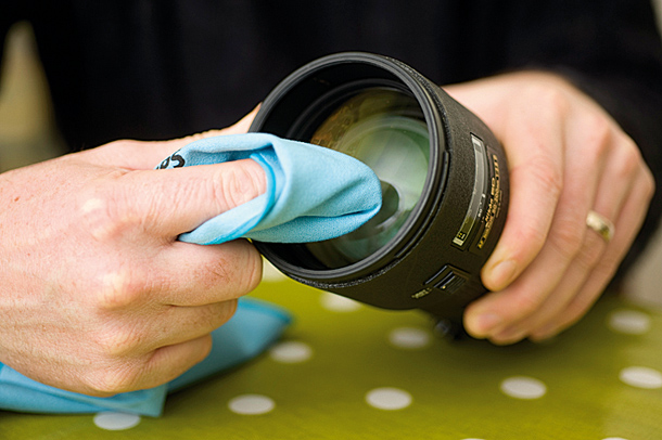 7 Cara Membersihkan Lensa Kamera DSLR dengan Mudah