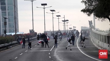 Demo Rusuh, Jalan Tol di Depan DPR Ditutup