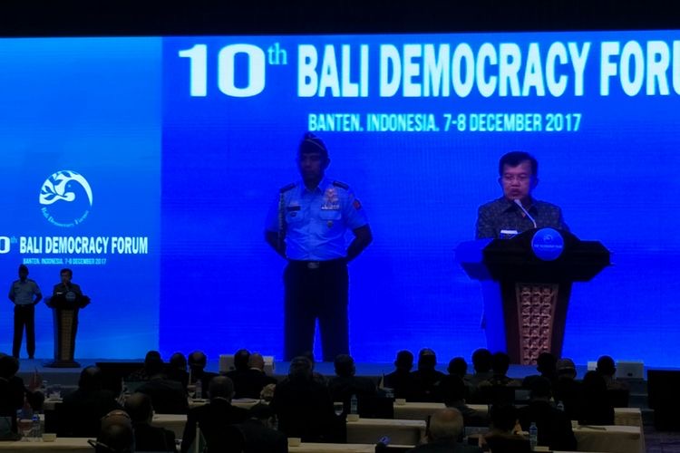 Beasiswa Mengikuti Kegiatan Forum Demokrasi Asia Pasifik di Bali 2019