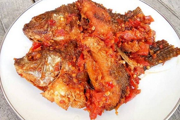Tips Membuat Balado Ikan Mujair yang Renyah