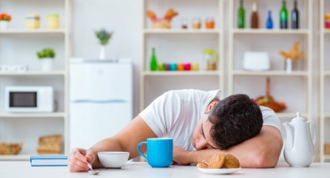 Hati-hati, Ini 7 Bahaya Tidur Setelah Makan