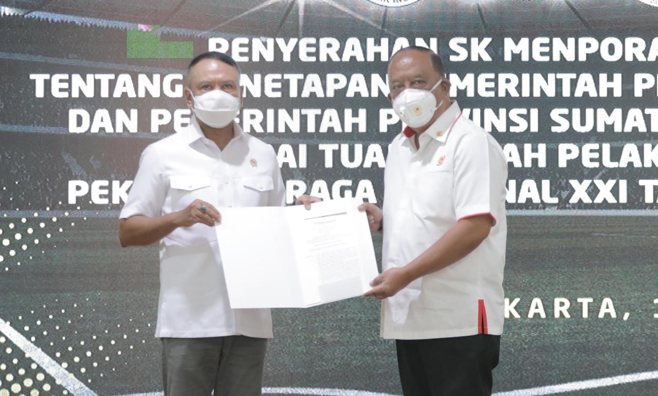 Pemerintah dan KONI Serahkan SK Tuan Rumah Bersama PON 2024 Aceh dan Sumatra Utara