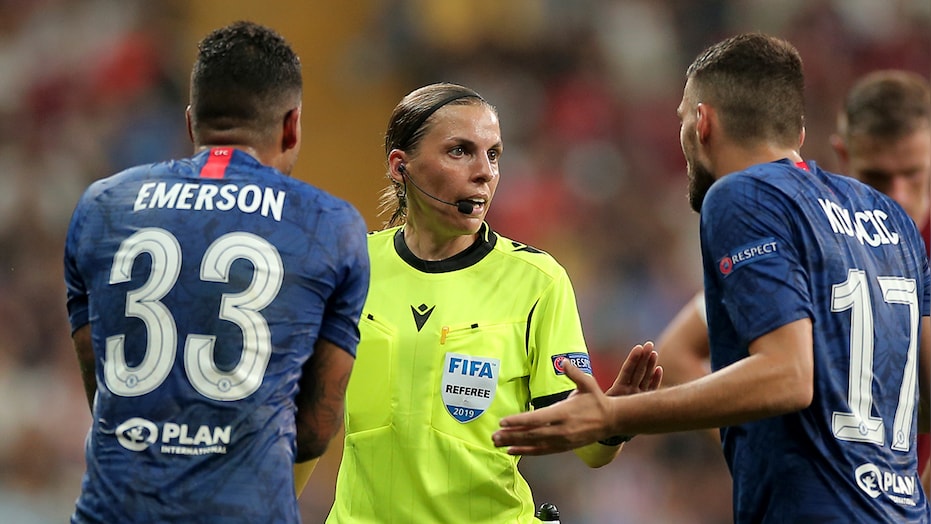 Untuk Pertama Kalinya Wasit Wanita Akan Pimpin Pertandingan Liga Champions