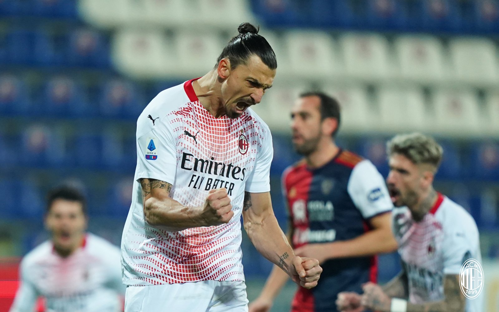Cagliari Vs AC Milan 0-2: Zlatan Brace Gol, Sambut Gembira Kehadiran Mandzukic