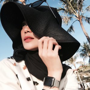 Jenis Topi yang Cocok Dipadukan dengan Hijab