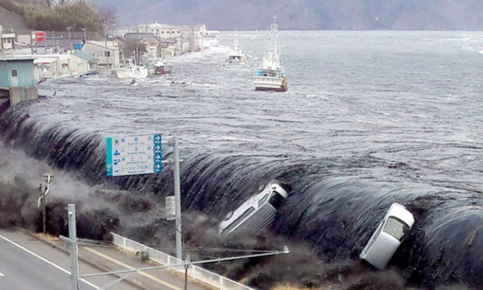 Tanda-tanda Akan Terjadi Bencana Tsunami