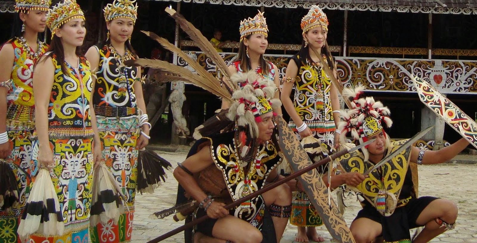 Sejarah Awal Adanya Suku Dayak di Indonesia