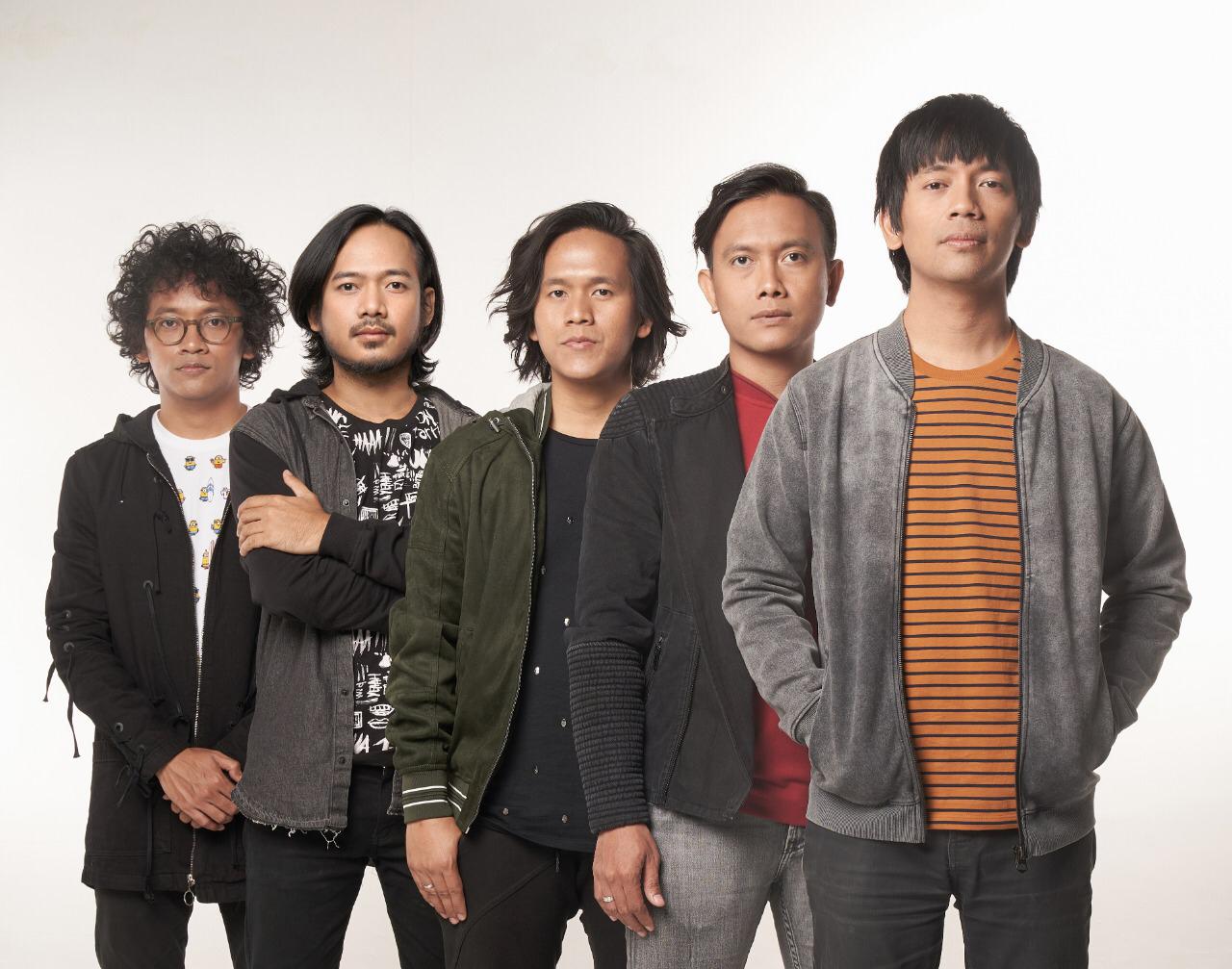 Lirik Lagu Semakin d'Masiv