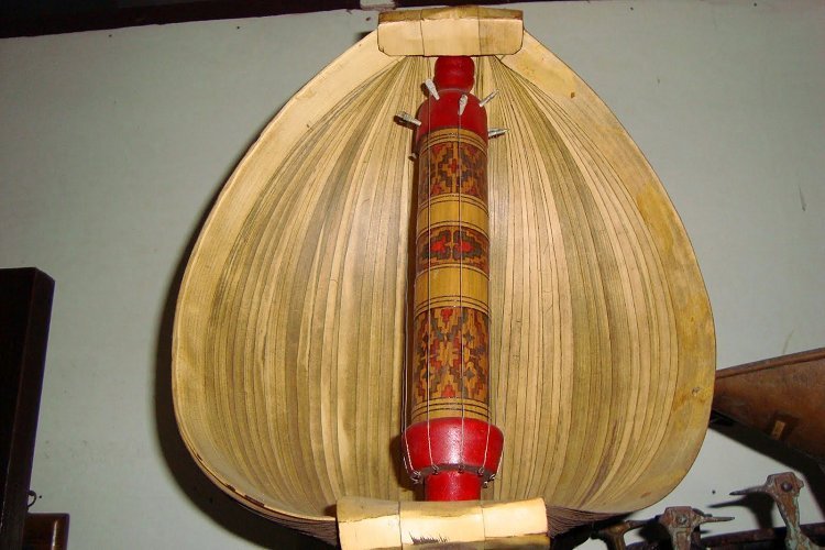 Gambar Nama Alat Musik Tradisional Dan Asal Daerahnya - 57 Alat Musik Tradisional Indonesia Beserta Asal Daerahnya / Kolintang merupakan alat musik tradisional berupa alat musik perkusi bernada yang terbuat dari kayu.
